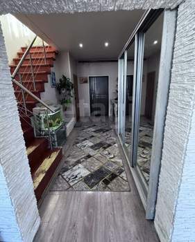 Дом 112м&sup2;, 2-этажный, участок 6 сот.  