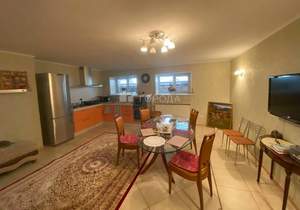 Дом 380м&sup2;, 2-этажный, участок 13 сот.  