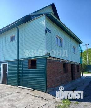 Дом 181м², 2-этажный, участок 7 сот.  