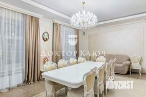 Коттедж 576м², 3-этажный, участок 30 сот.  