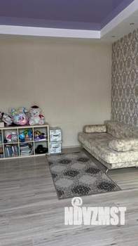 Коттедж 220м&sup2;, 2-этажный, участок 7 сот.  