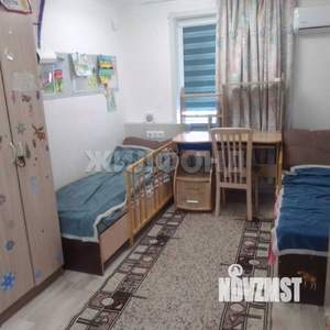 Дом 61м&sup2;, 2-этажный, участок 2 сот.  