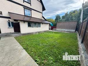 Дом 550м&sup2;, 3-этажный, участок 14 сот.  