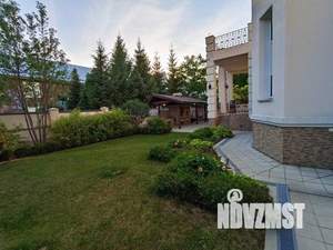 Коттедж 660м&sup2;, 3-этажный, участок 8 сот.  