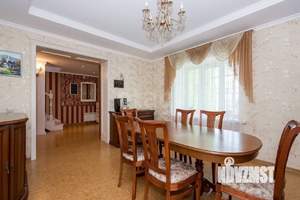 Дом 375м², 3-этажный, участок 12 сот.  