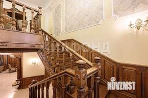 Коттедж 785м², 3-этажный, участок 110 сот.  