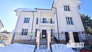 Дом 663м&sup2;, 3-этажный, участок 8 сот.  