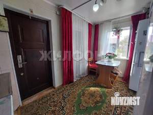Дом 50м², 2-этажный, участок 10 сот.  