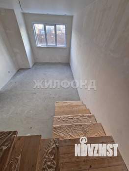 Дом 100м², 2-этажный, участок 6 сот.  