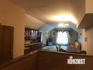 Коттедж 750м&sup2;, 2-этажный, участок 20 сот.  