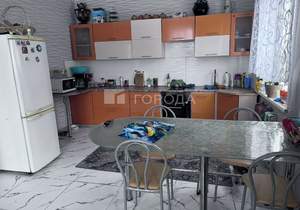 Дом 112м&sup2;, 2-этажный, участок 6 сот.  