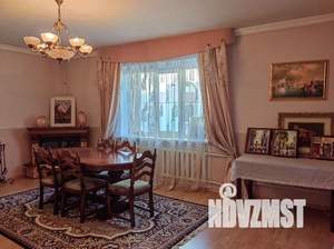 Таунхаус 316м², 4-этажный, участок 6 сот.  