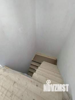 Дом 100м&sup2;, 2-этажный, участок 3 сот.  