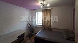 Дом 43м&sup2;, 2-этажный, участок 1 сот.  