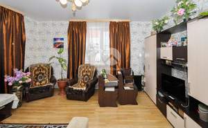 Дом 270м&sup2;, 3-этажный, участок 10 сот.  