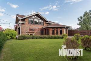 Дом 264м², 2-этажный, участок 8 сот.  