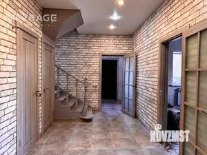 Дом 253м&sup2;, 3-этажный, участок 7 сот.  