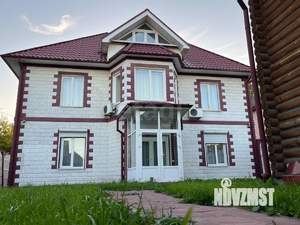 Дом 372м², 3-этажный, участок 553 сот.  