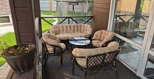 Дом 372м&sup2;, 3-этажный, участок 15 сот.  