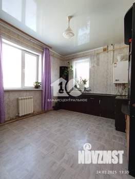 Дом 233м², 2-этажный, участок 6 сот.  
