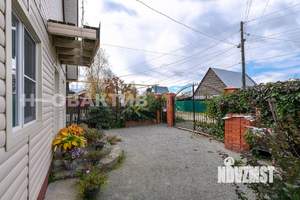 Дом 100м&sup2;, 1-этажный, участок 4 сот.  