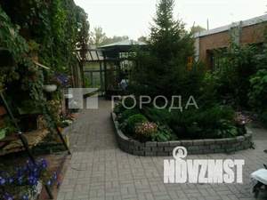 Дом 250м², 2-этажный, участок 10 сот.  