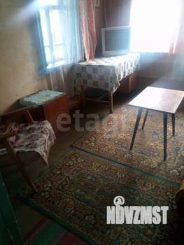 Дом 50м&sup2;, 2-этажный, участок 4 сот.  