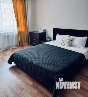 1-к квартира, посуточно, 37м2, 3/10 этаж