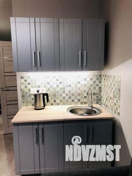 Студия квартира, посуточно, 31м2, 1/9 этаж