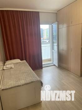 Студия квартира, посуточно, 15м2, 1/17 этаж