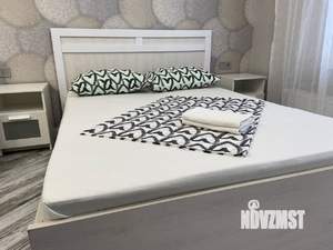 Студия квартира, посуточно, 34м2, 13/25 этаж