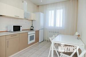 1-к квартира, посуточно, 40м2, 23/25 этаж