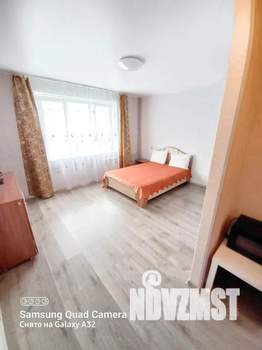 Студия квартира, посуточно, 39м2, 9/10 этаж