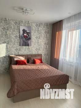 Студия квартира, посуточно, 40м2, 16/19 этаж