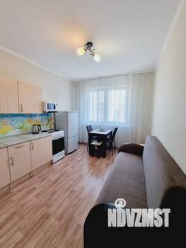 1-к квартира, посуточно, 40м2, 4/25 этаж