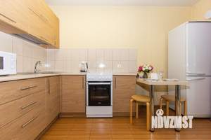 Студия квартира, посуточно, 30м2, 5/18 этаж