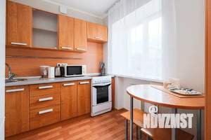 1-к квартира, посуточно, 35м2, 4/5 этаж
