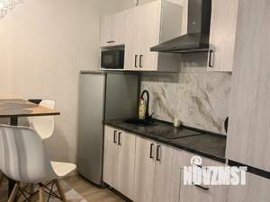 Студия квартира, посуточно, 31м2, 21/25 этаж