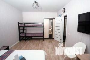 1-к квартира, посуточно, 37м2, 2/18 этаж