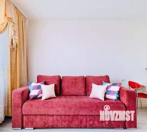 1-к квартира, посуточно, 35м2, 6/25 этаж