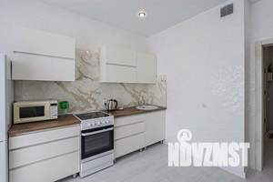 1-к квартира, посуточно, 35м2, 7/25 этаж