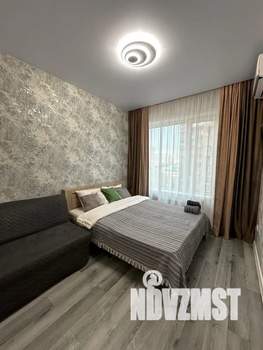 1-к квартира, посуточно, 35м2, 9/30 этаж