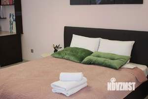 Студия квартира, посуточно, 39м2, 10/15 этаж