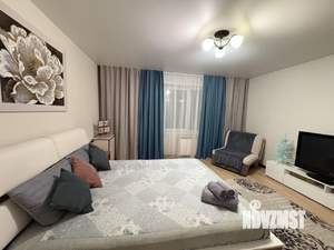 1-к квартира, посуточно, 42м2, 1/9 этаж