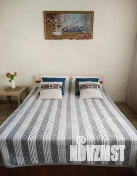 Студия квартира, посуточно, 30м2, 23/25 этаж