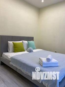1-к квартира, посуточно, 39м2, 8/18 этаж