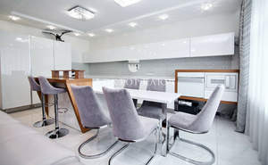 4-к квартира, на длительный срок, 163м2, 2/9 этаж