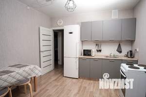 1-к квартира, посуточно, 38м2, 2/18 этаж