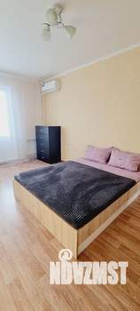 1-к квартира, посуточно, 40м2, 4/25 этаж