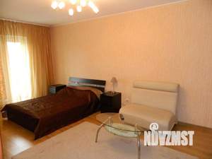 1-к квартира, посуточно, 39м2, 1/1 этаж